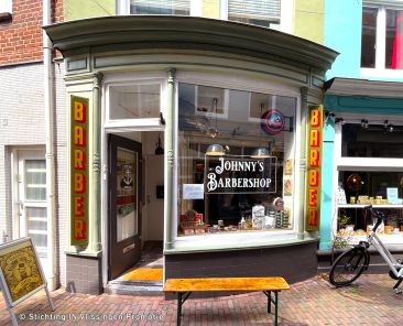 JohnnysBarbershop24