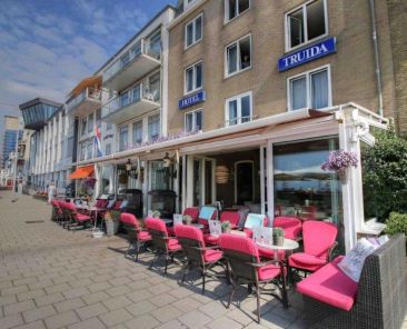 RestaurantWaterfront4