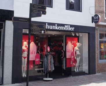 Hunkemoller1